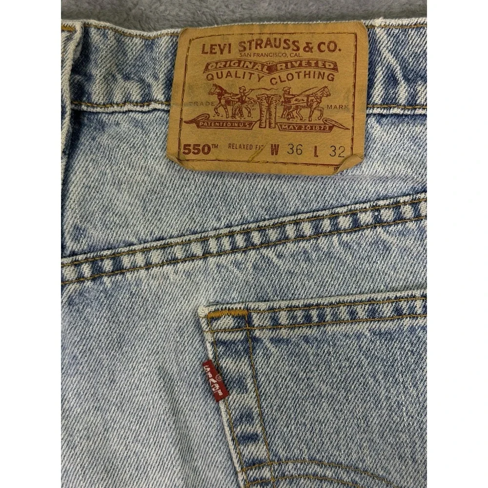 Vintage Levis 550 Jeans Mens 34x32* Blue Tapered Relaxed Made In USA 1997 Flaw**